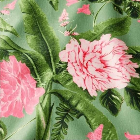 Agua Bendita Peony Print/Romantic Floral Beach Towel - Picture 3 of 7